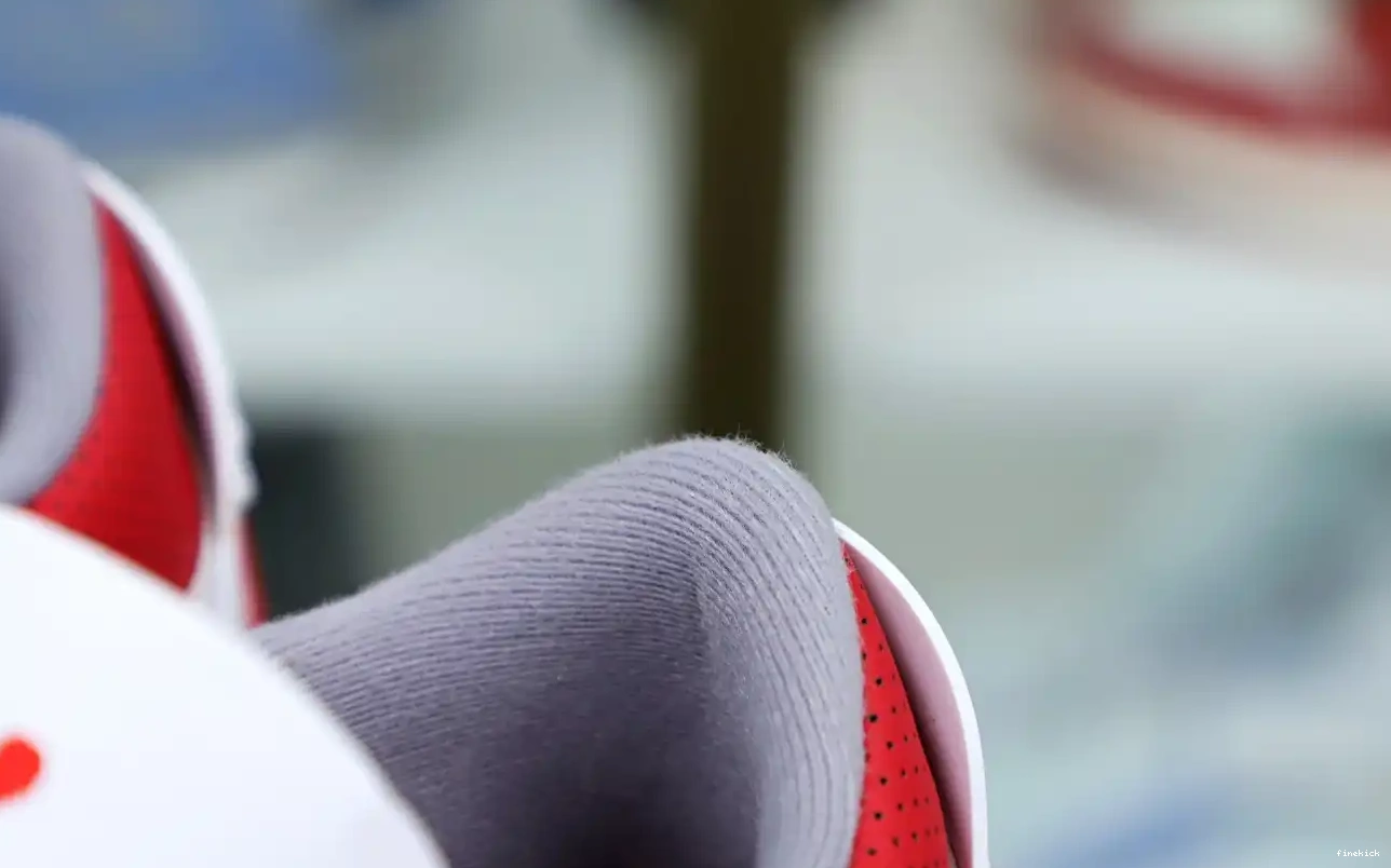 AIR 3RETRO